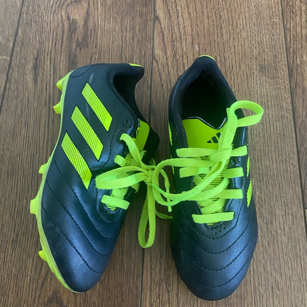 Kids Soccer ⚽️ Sneakers